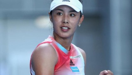 开云注册网址-重返澳网32强 王蔷直言天气棘手：风好大，但我挺稳