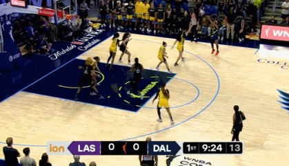 💪🏻太能抢了！飞翼连续抢到进攻篮板，中锋艾伦强势打进拿到首分